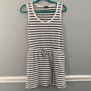 GAP size Medium great used condition Navy and white striped sundress